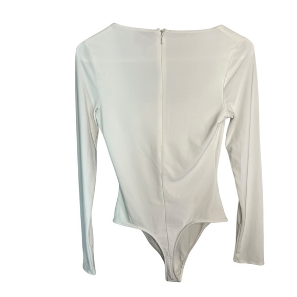 Show Me Your Mimi Long Sleeve White Bodysuit Size Medium - Picture 3 of 5